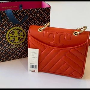 💯authentic Tory Burch cross bag wear like new